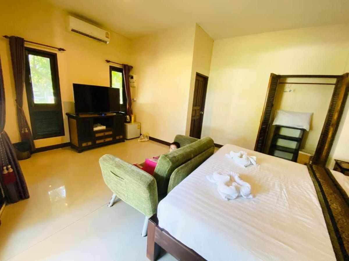 Saphli Villa Chumphon Exterior foto
